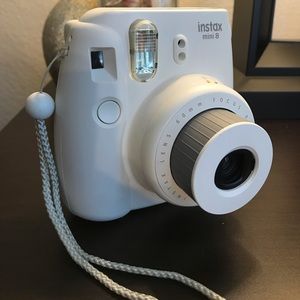 Fujifilm Instax Mini 8 Polaroid Film Camera